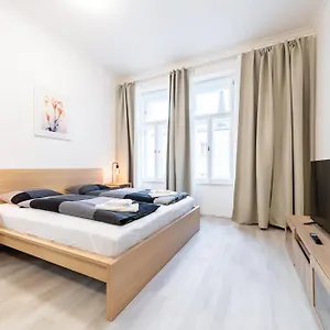 Апартаменты Borivojova 63, Прага